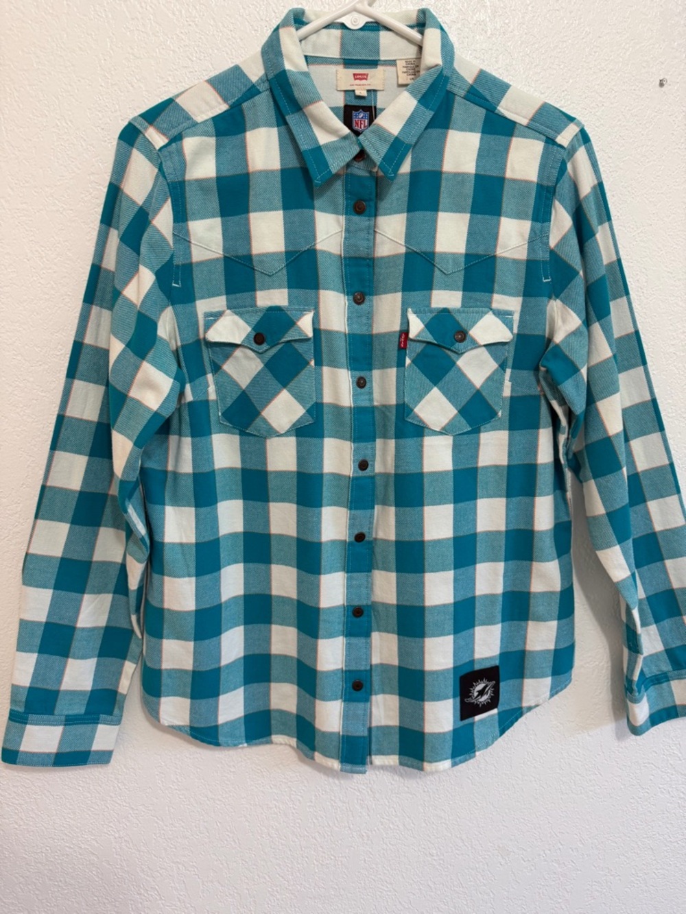 Levi’s NFL Miami Dolphins Flannel Shirt Men’s L Teal Plaid Button Down